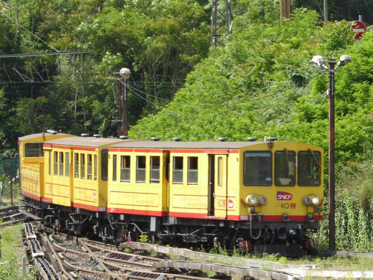 Der "gelbe Zug" der SNCF - Meterspur in den Pyrenäen