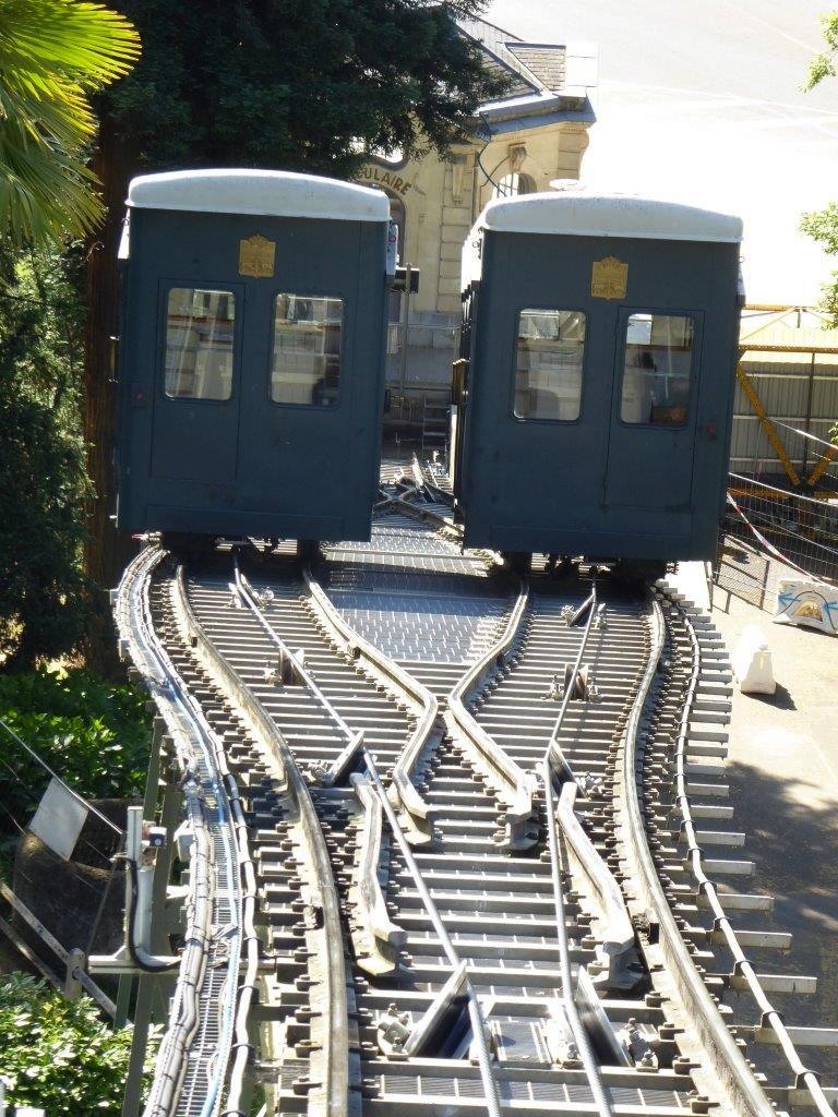 Standseilbahn als Wahrzeichen - Stadt Pau (F)