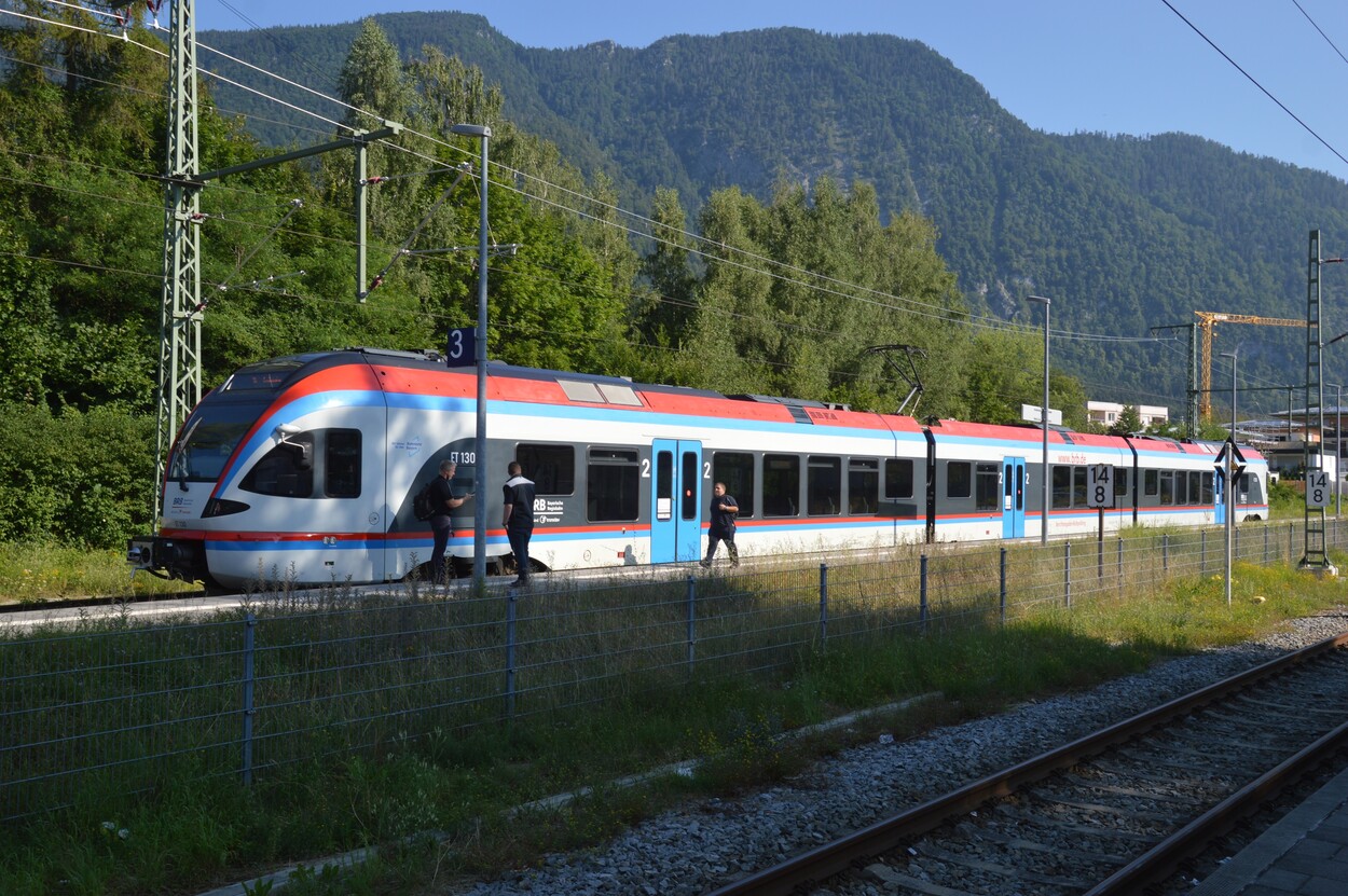 Fahrzeugsegnung der Bayerischen RegioBahn im Bahnhof Bad Reichenhall