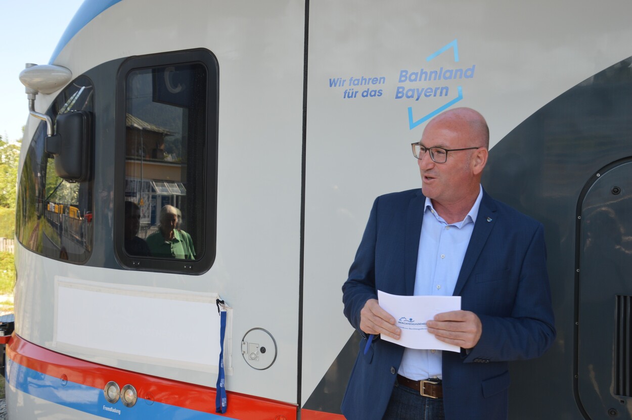 Fahrzeugsegnung der Bayerischen RegioBahn im Bahnhof Bad Reichenhall