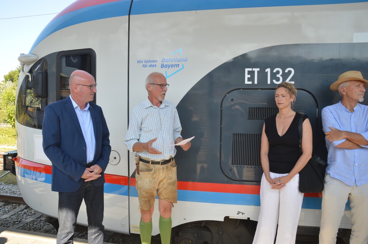 Fahrzeugsegnung der Bayerischen RegioBahn im Bahnhof Bad Reichenhall