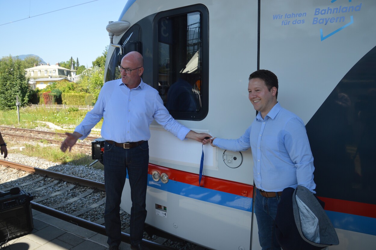 Fahrzeugsegnung der Bayerischen RegioBahn im Bahnhof Bad Reichenhall