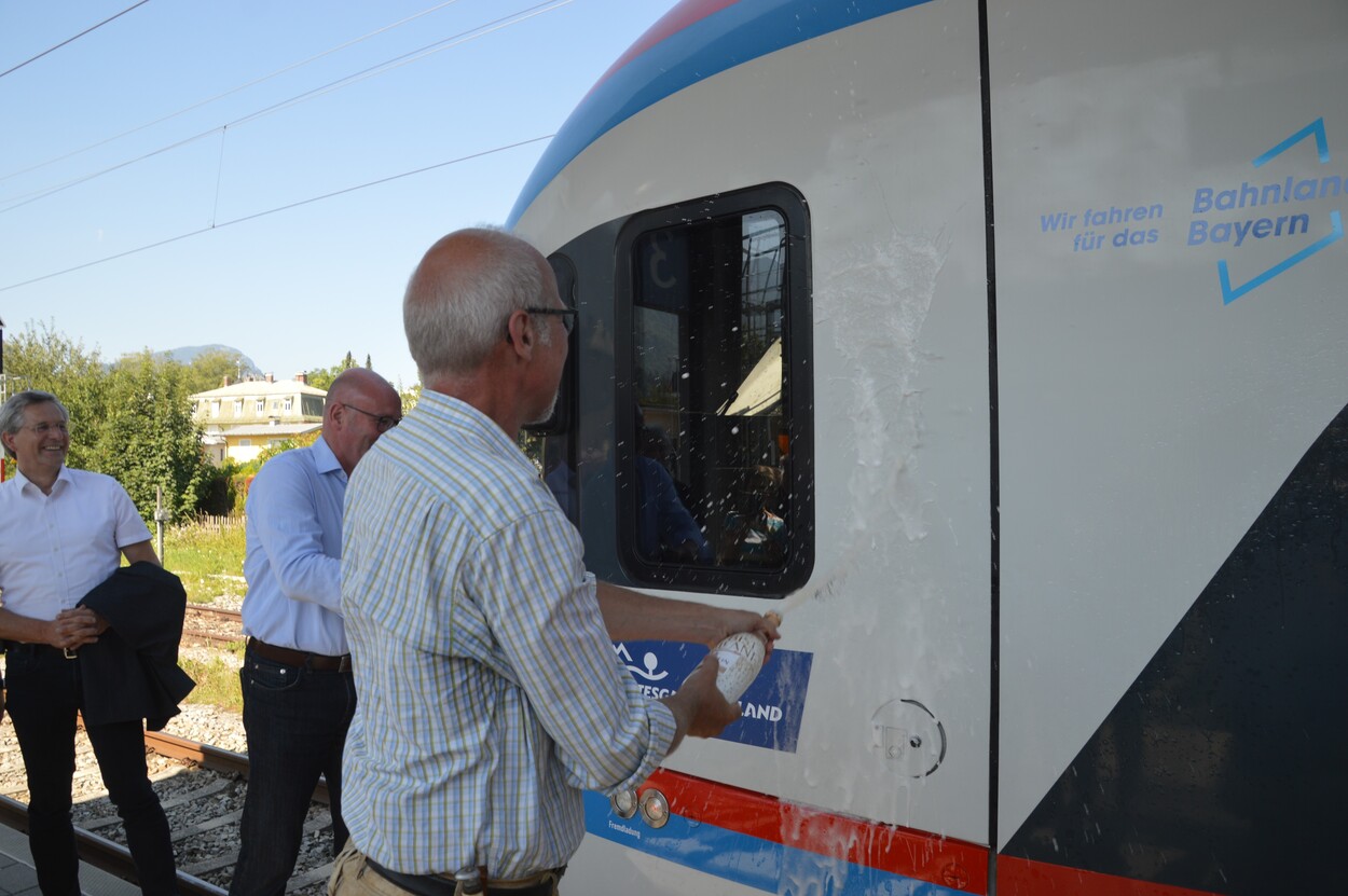 Fahrzeugsegnung der Bayerischen RegioBahn im Bahnhof Bad Reichenhall