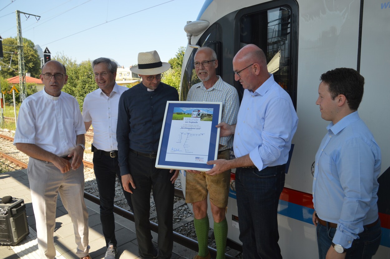 Fahrzeugsegnung der Bayerischen RegioBahn im Bahnhof Bad Reichenhall