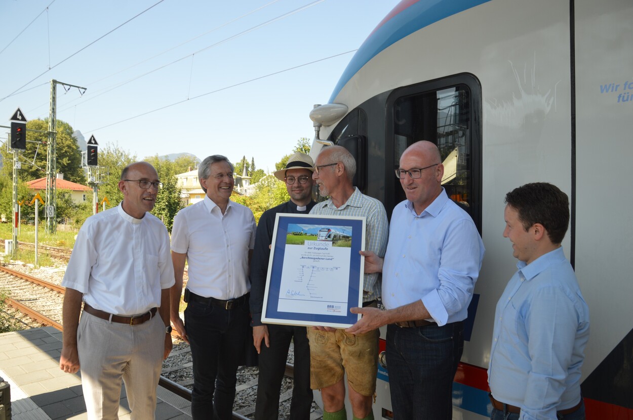 Fahrzeugsegnung der Bayerischen RegioBahn im Bahnhof Bad Reichenhall