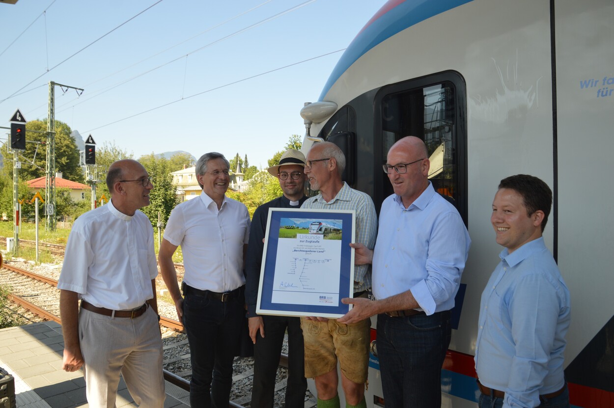 Fahrzeugsegnung der Bayerischen RegioBahn im Bahnhof Bad Reichenhall