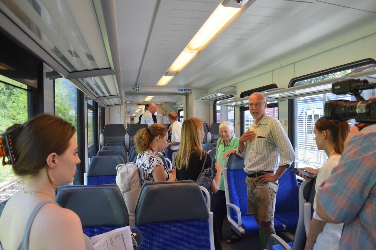 Fahrzeugsegnung der Bayerischen RegioBahn im Bahnhof Bad Reichenhall