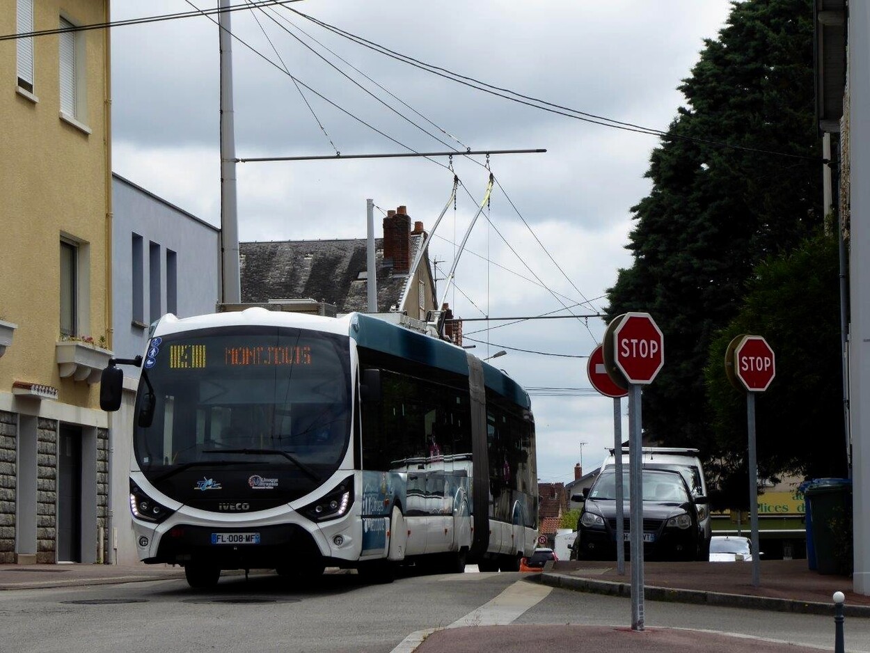 Limoges - trolleybus city