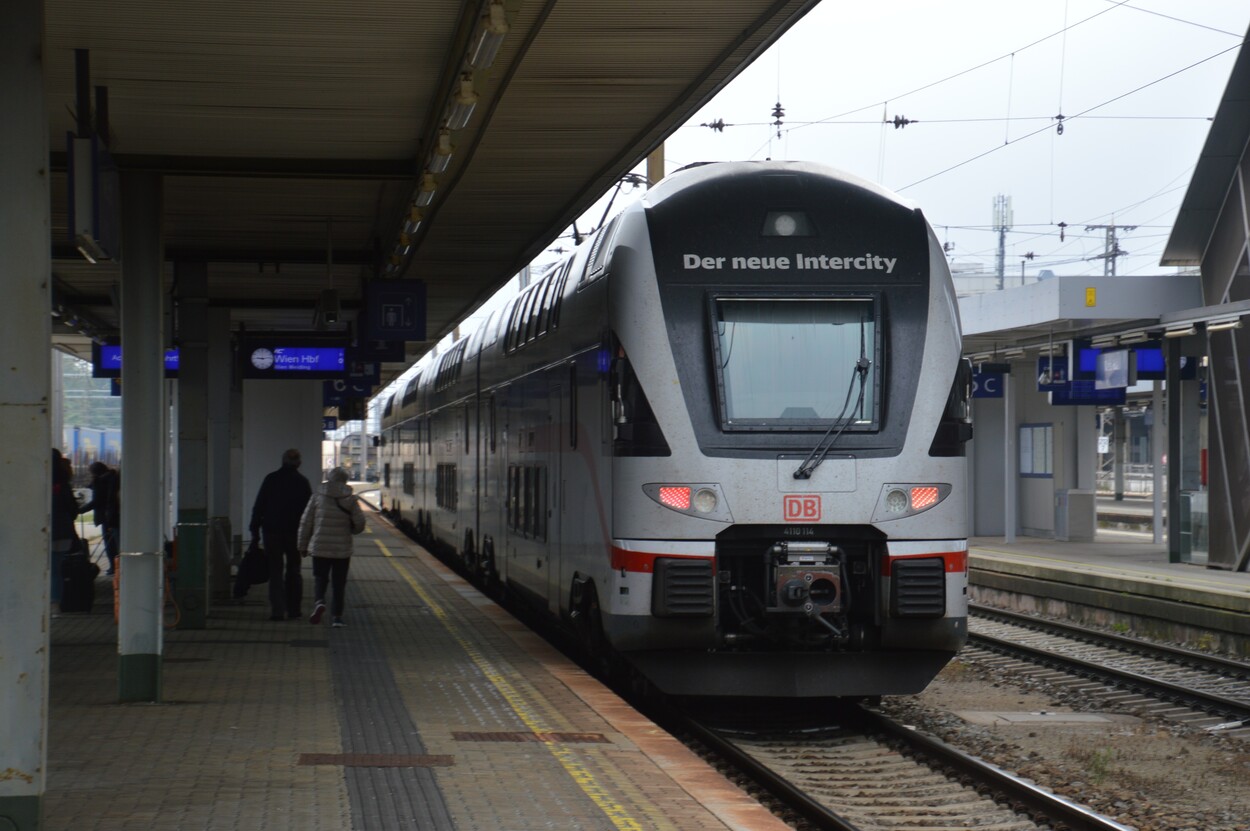 DB InterCity Berlin-Wien (Stadler Kiss)