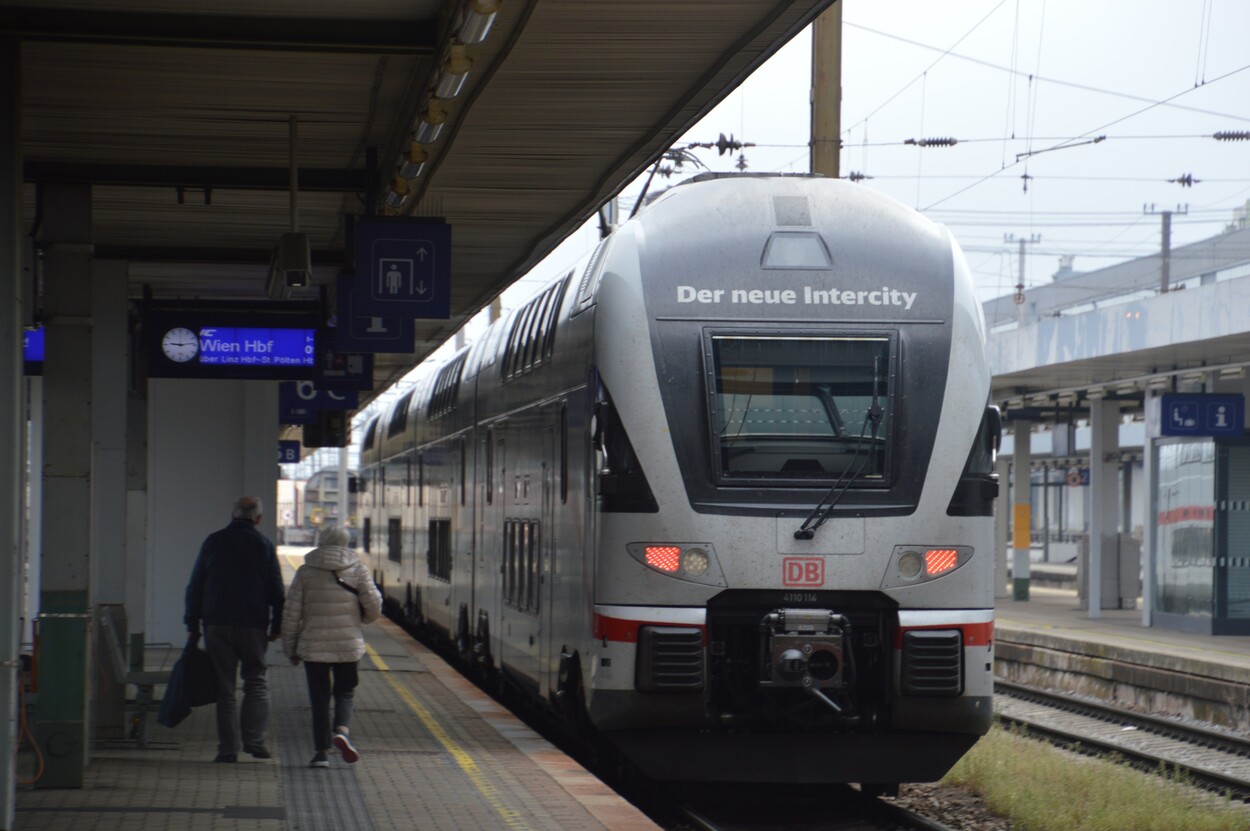 DB InterCity Berlin-Wien (Stadler Kiss)