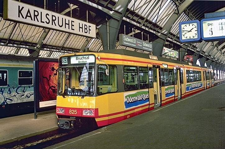 Erste Exkursion der Salzburger zum "Karlsruher Modell" Pfingsten 1996 Zweisystem-Triebwwagen auf Albtalbahn und DB-Strecken