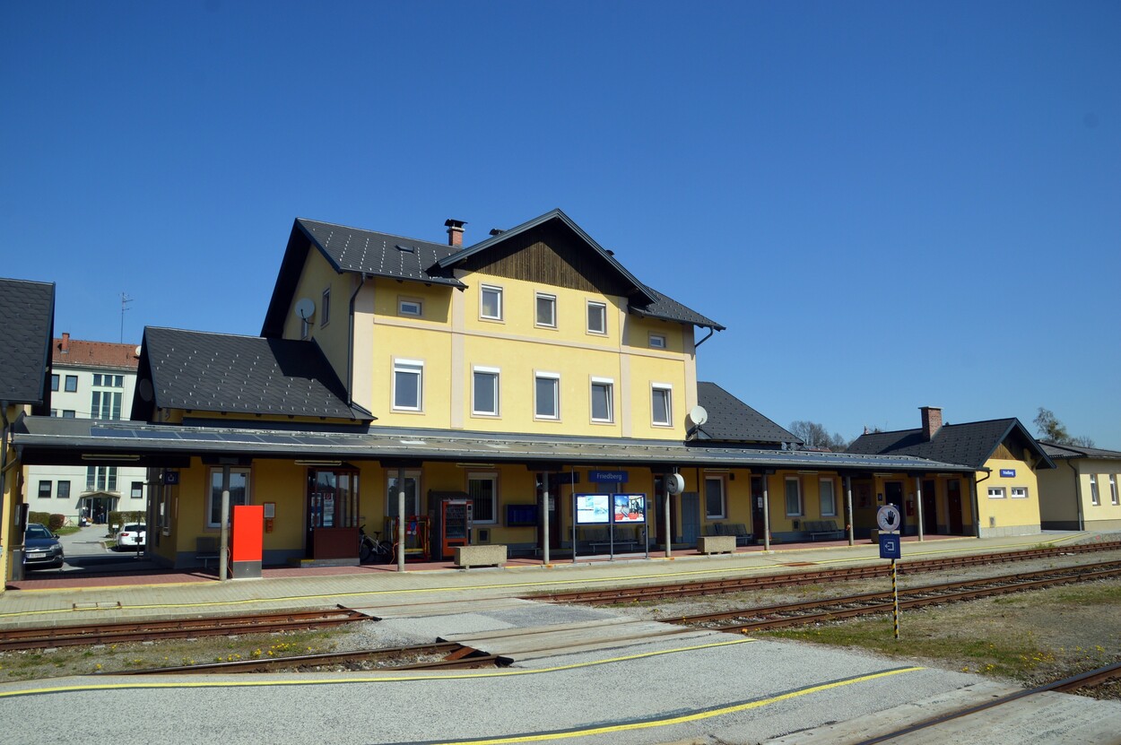 Wechselbahn / Thermenbahn - Bahnhof Friedberg (Steiermark)