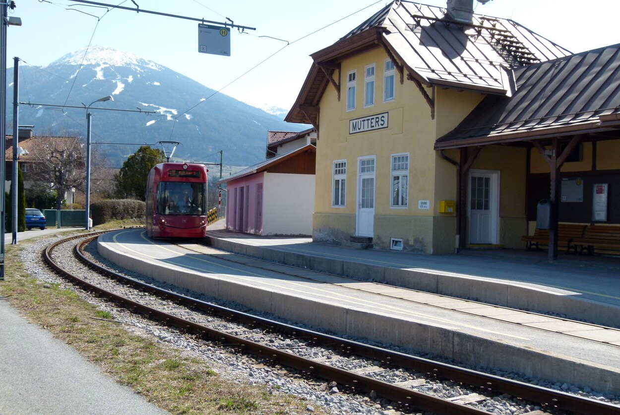 Stubaitalbahn von der Lokalbahn zur modernen Regionalstraßenbahn 