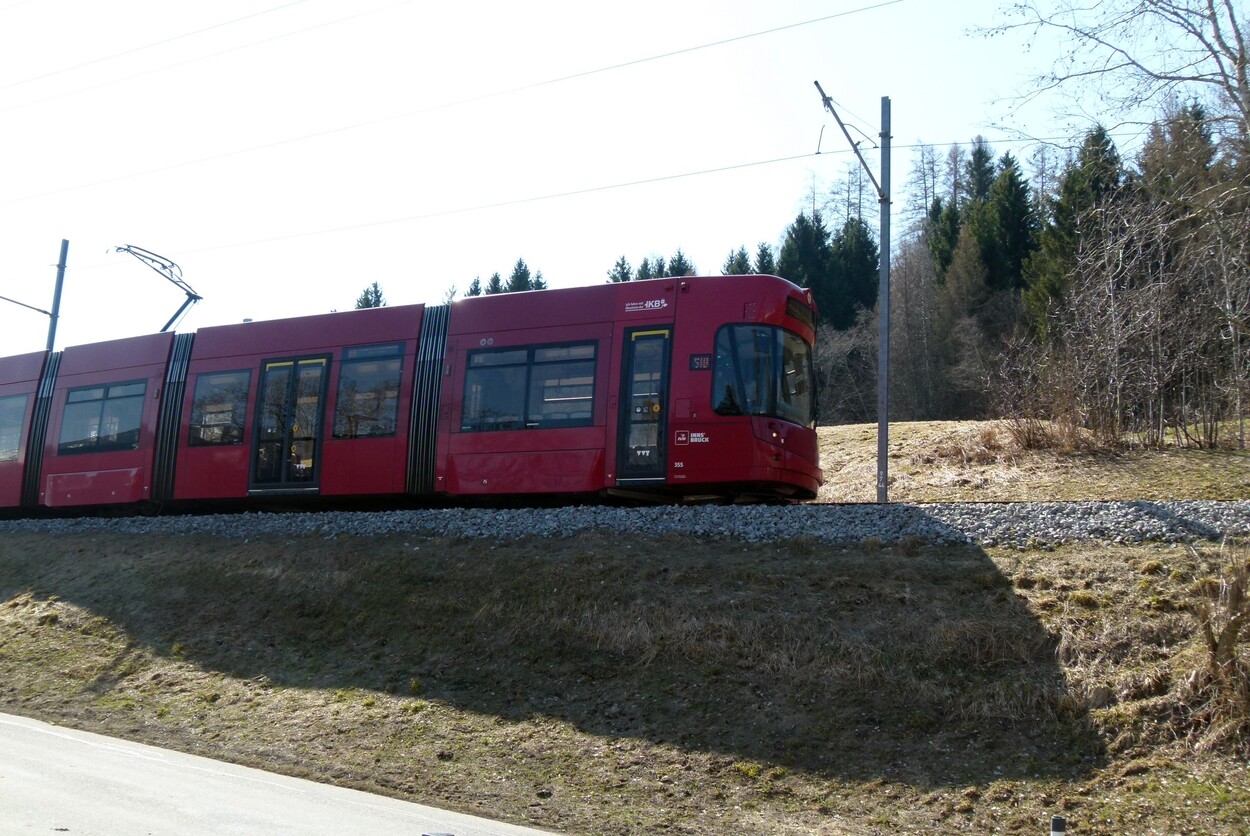 Stubaitalbahn von der Lokalbahn zur modernen Regionalstraßenbahn 