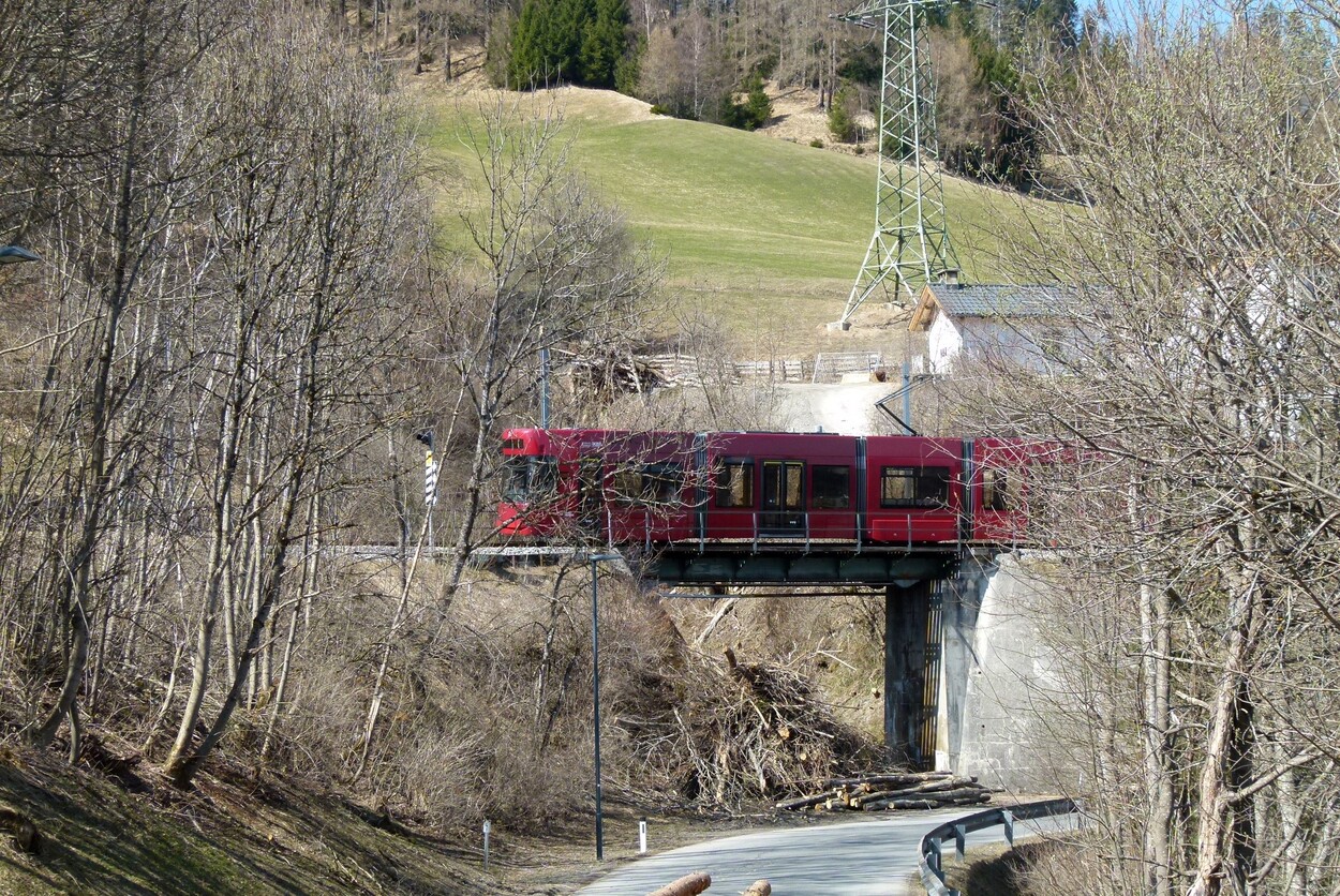 Stubaitalbahn von der Lokalbahn zur modernen Regionalstraßenbahn 