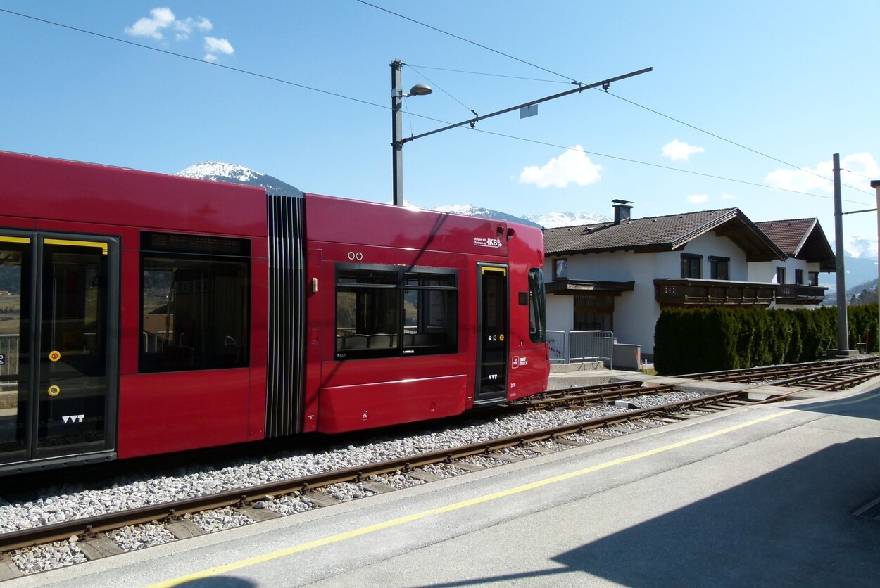 Stubaitalbahn von der Lokalbahn zur modernen Regionalstraßenbahn 