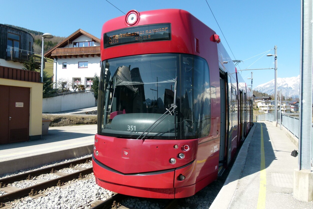 Stubaitalbahn von der Lokalbahn zur modernen Regionalstraßenbahn 