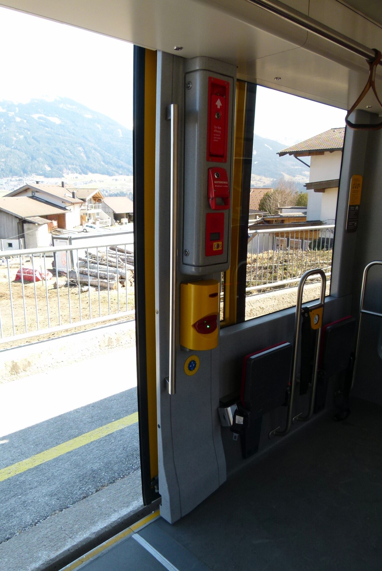 Stubaitalbahn von der Lokalbahn zur modernen Regionalstraßenbahn 