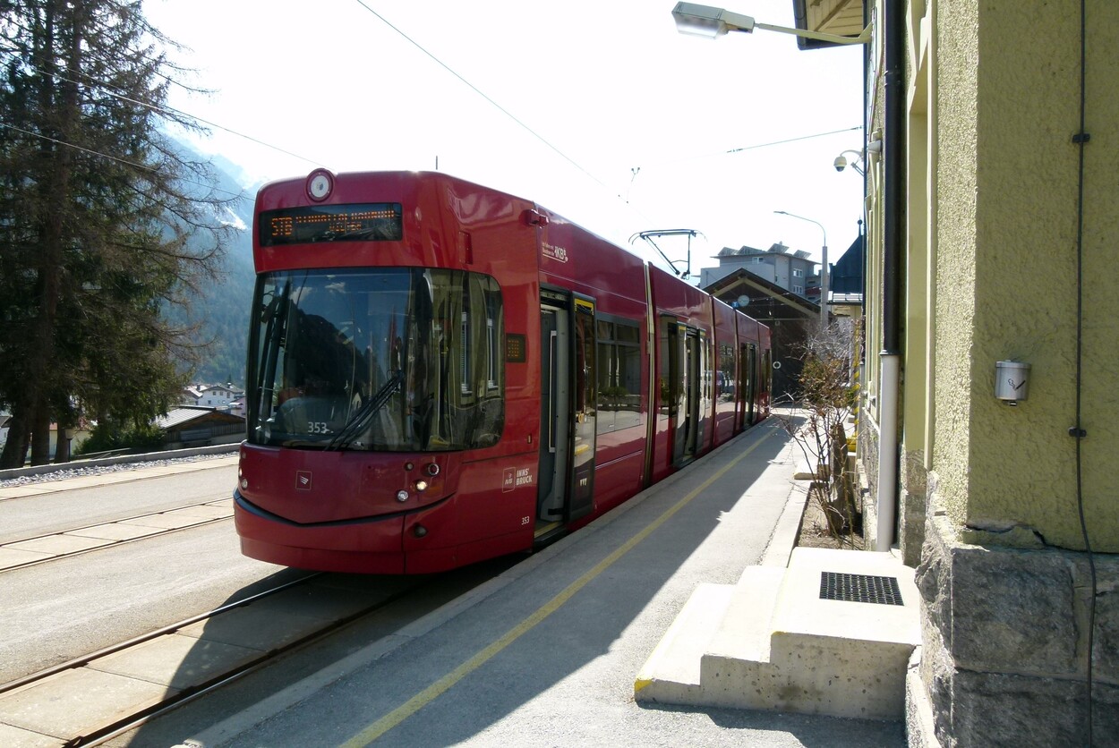 Stubaitalbahn von der Lokalbahn zur modernen Regionalstraßenbahn 