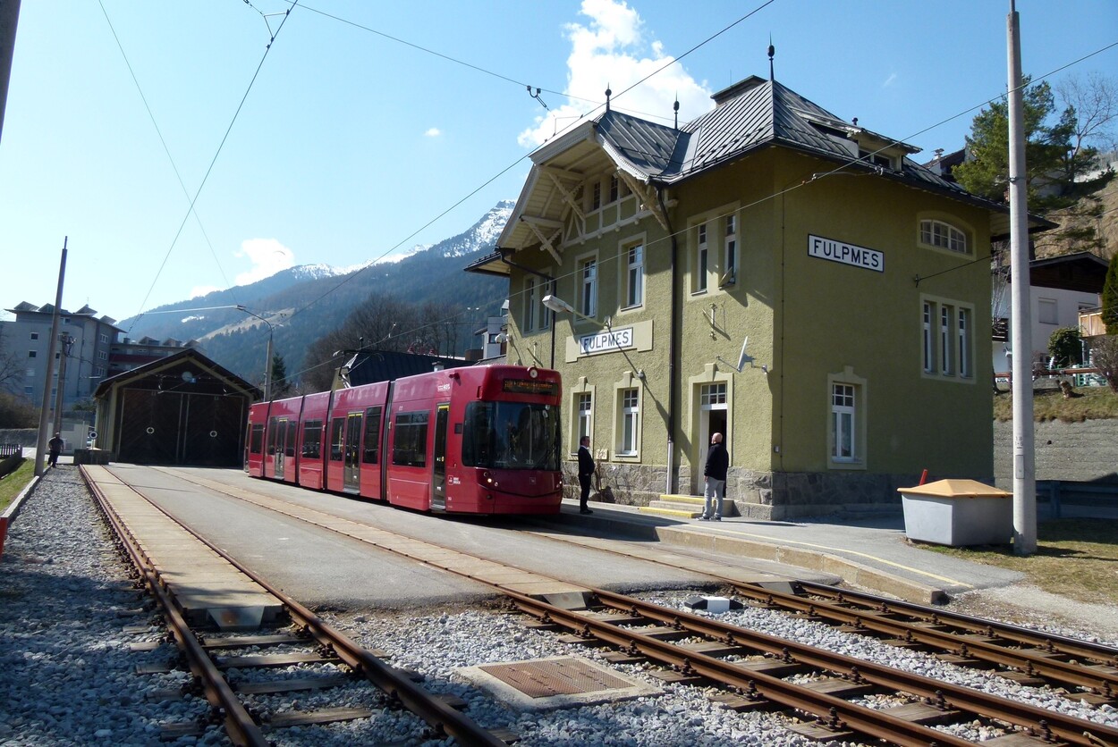 Stubaitalbahn von der Lokalbahn zur modernen Regionalstraßenbahn 