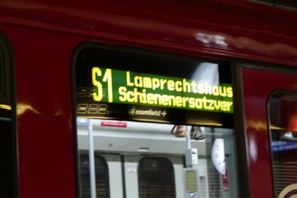 Der Salzburger Lokalbahnhof, seit 1999 in Tieflage
