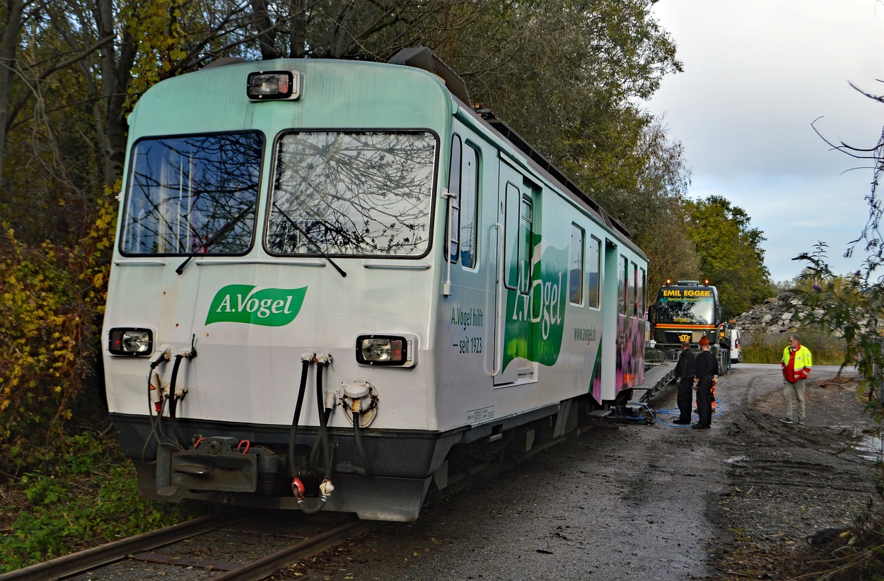 Appenzellerbahn Triebwagen für die Achenseebahn in Wiesing
