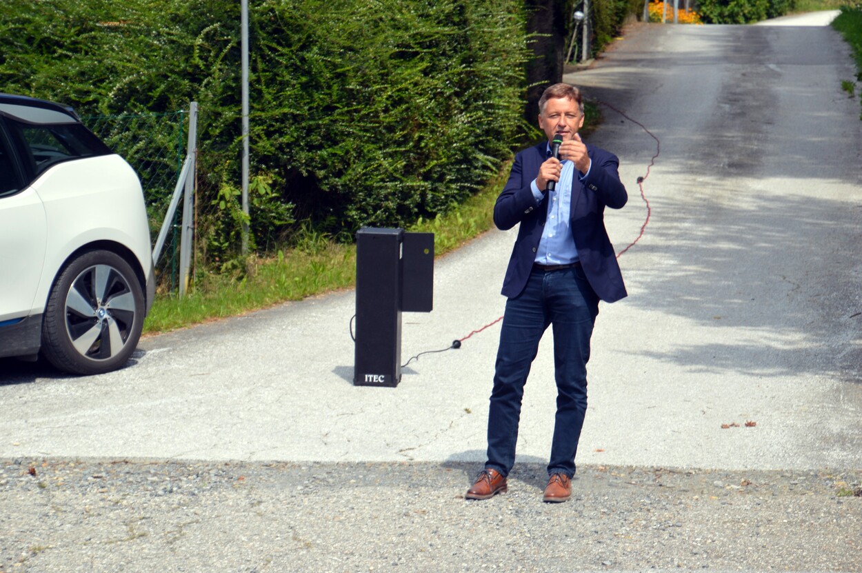 Demonstration - Für den Erhalt der Feistritztalbahn!