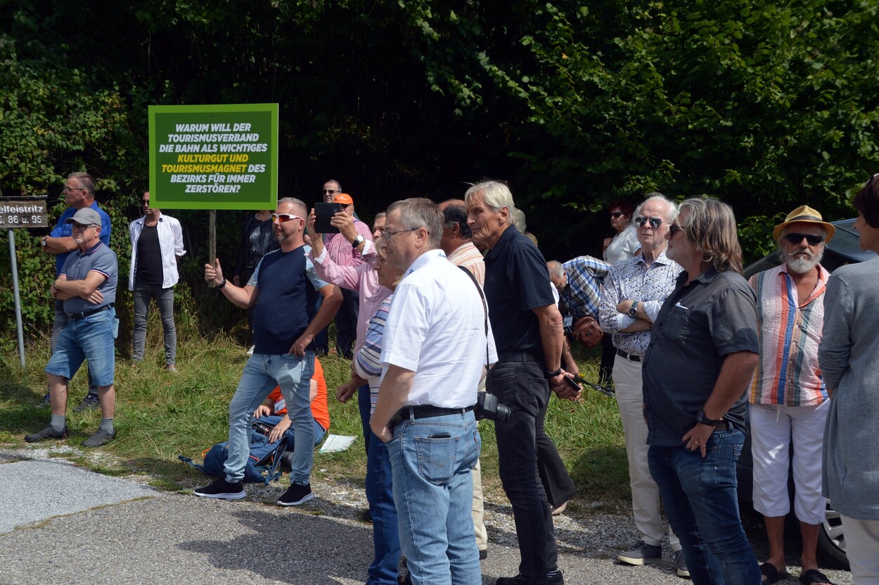 Demonstration - Für den Erhalt der Feistritztalbahn!