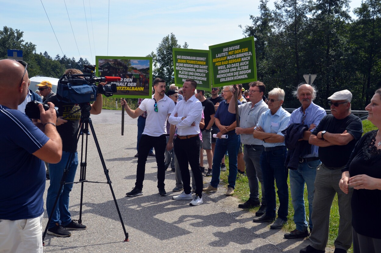Demonstration - Für den Erhalt der Feistritztalbahn!