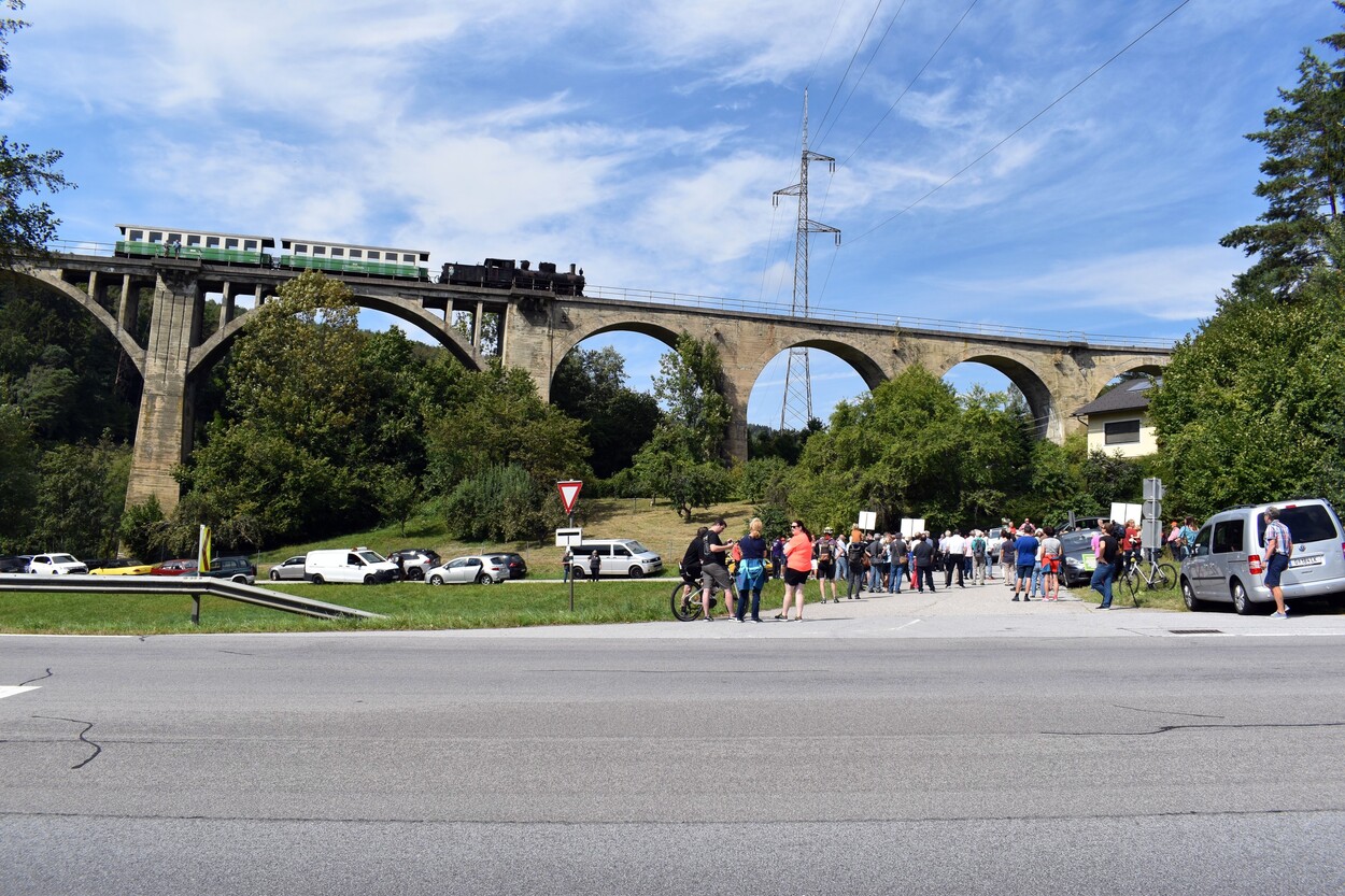 Demonstration - Für den Erhalt der Feistritztalbahn!