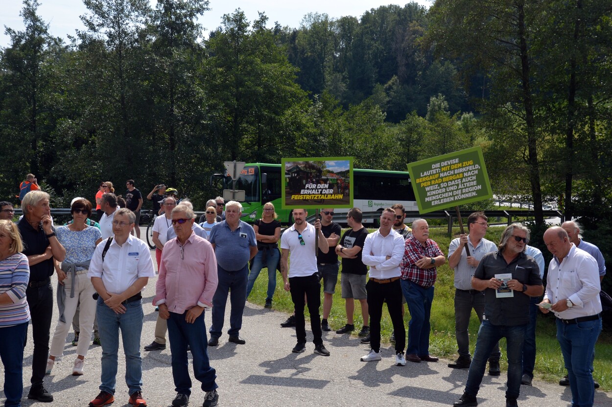 Demonstration - Für den Erhalt der Feistritztalbahn!