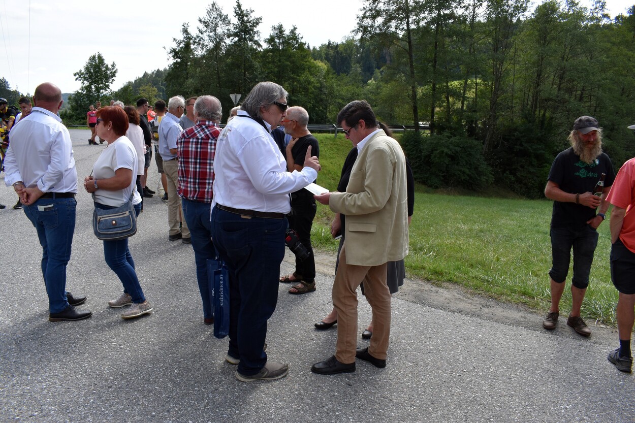 Demonstration - Für den Erhalt der Feistritztalbahn!