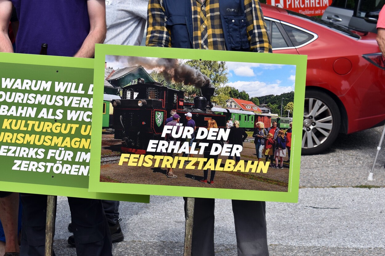 Demonstration - Für den Erhalt der Feistritztalbahn!