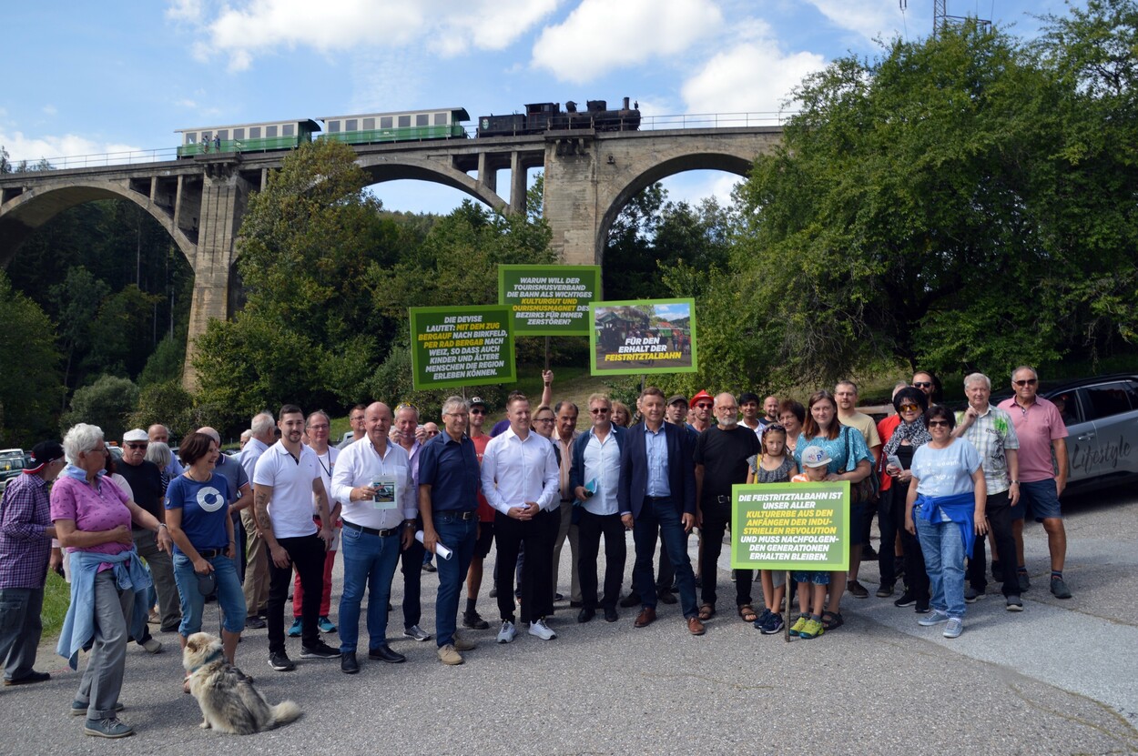 Demonstration - Für den Erhalt der Feistritztalbahn!