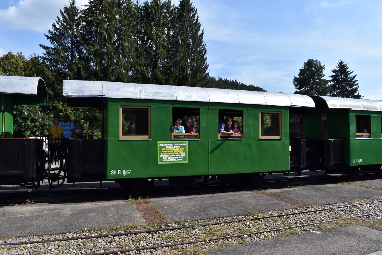 Demonstration - Für den Erhalt der Feistritztalbahn!
