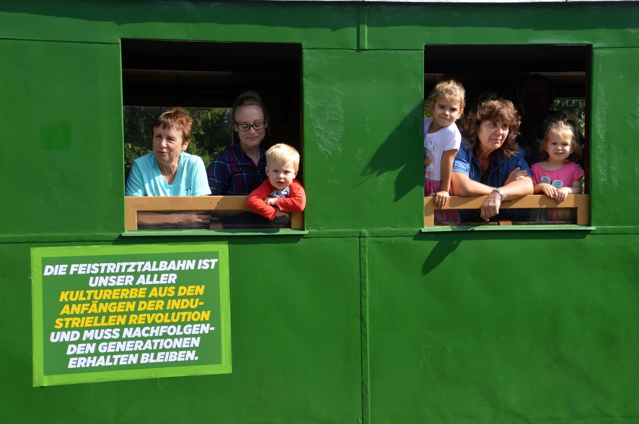Demonstration - Für den Erhalt der Feistritztalbahn!