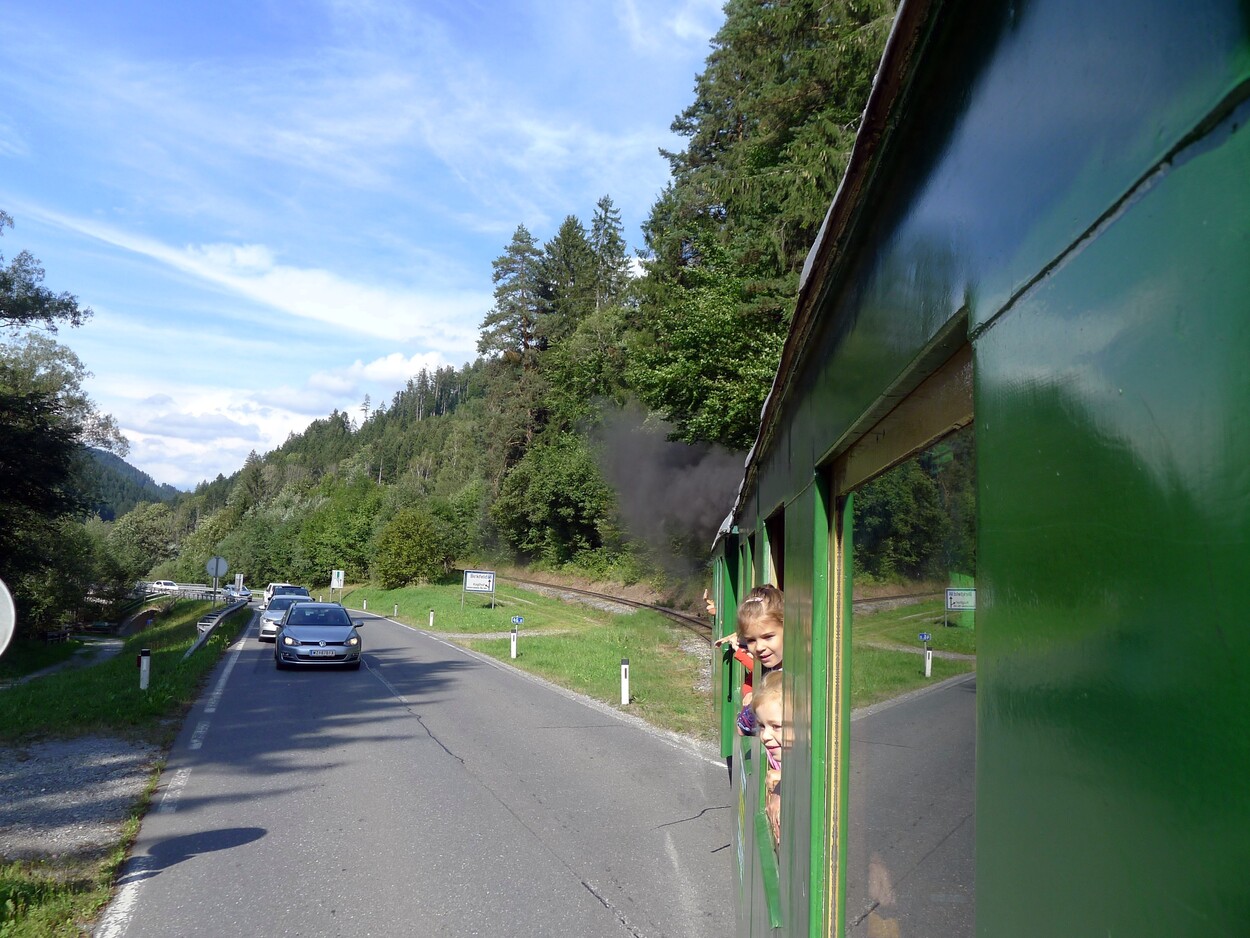 Demonstration - Für den Erhalt der Feistritztalbahn!