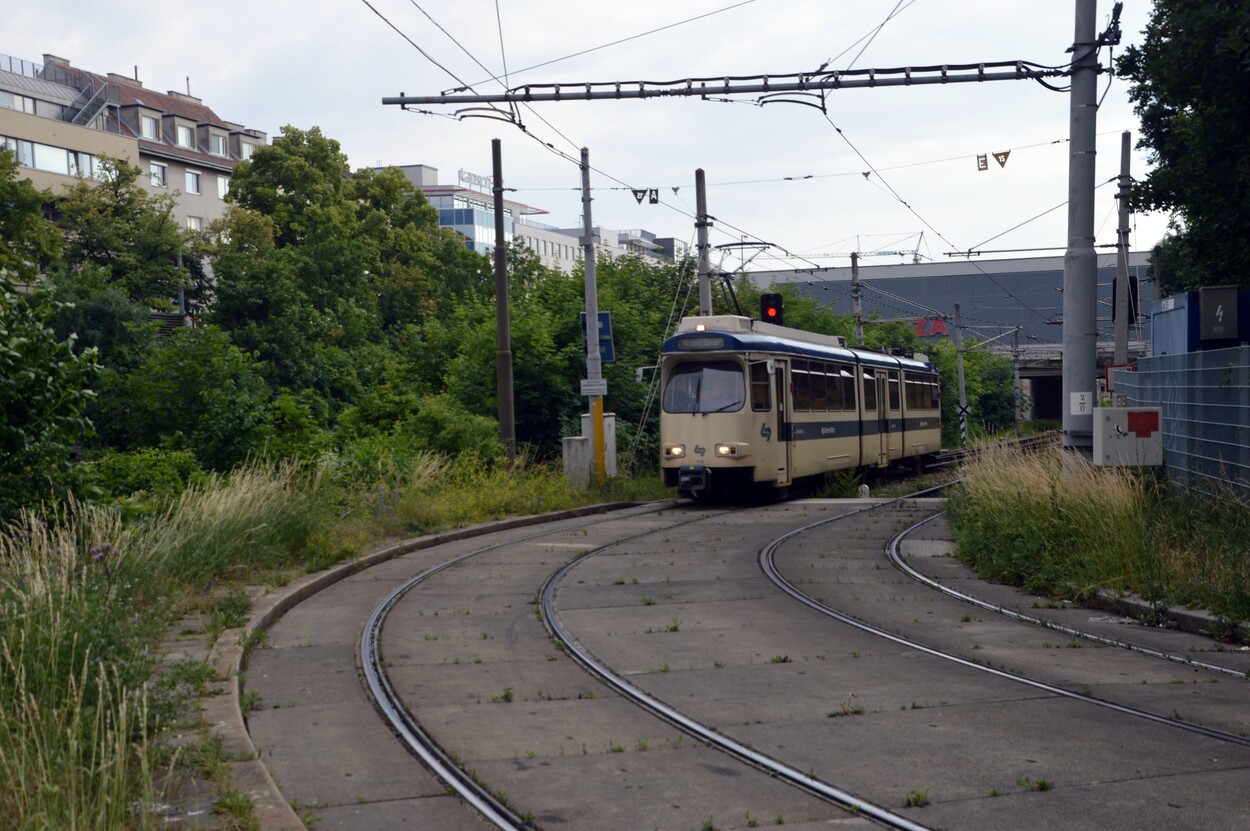 Wiener Lokalbahn - Badner Bahn - WLB
