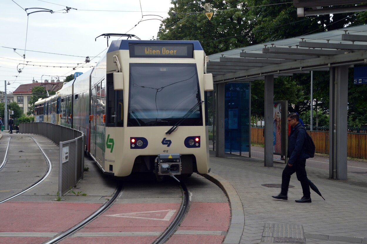 Wiener Lokalbahn - Badner Bahn - WLB