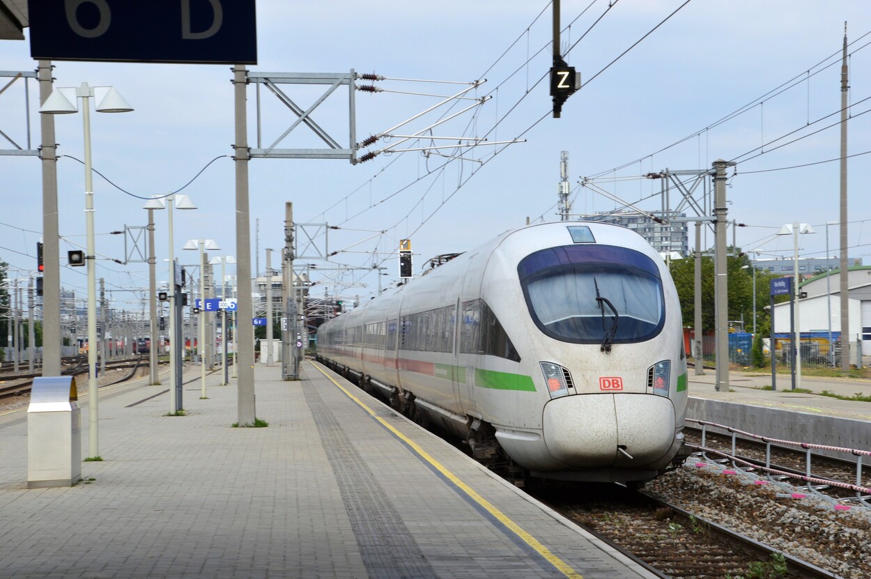 ICE der Deutschen Bahn in Wien Meidling