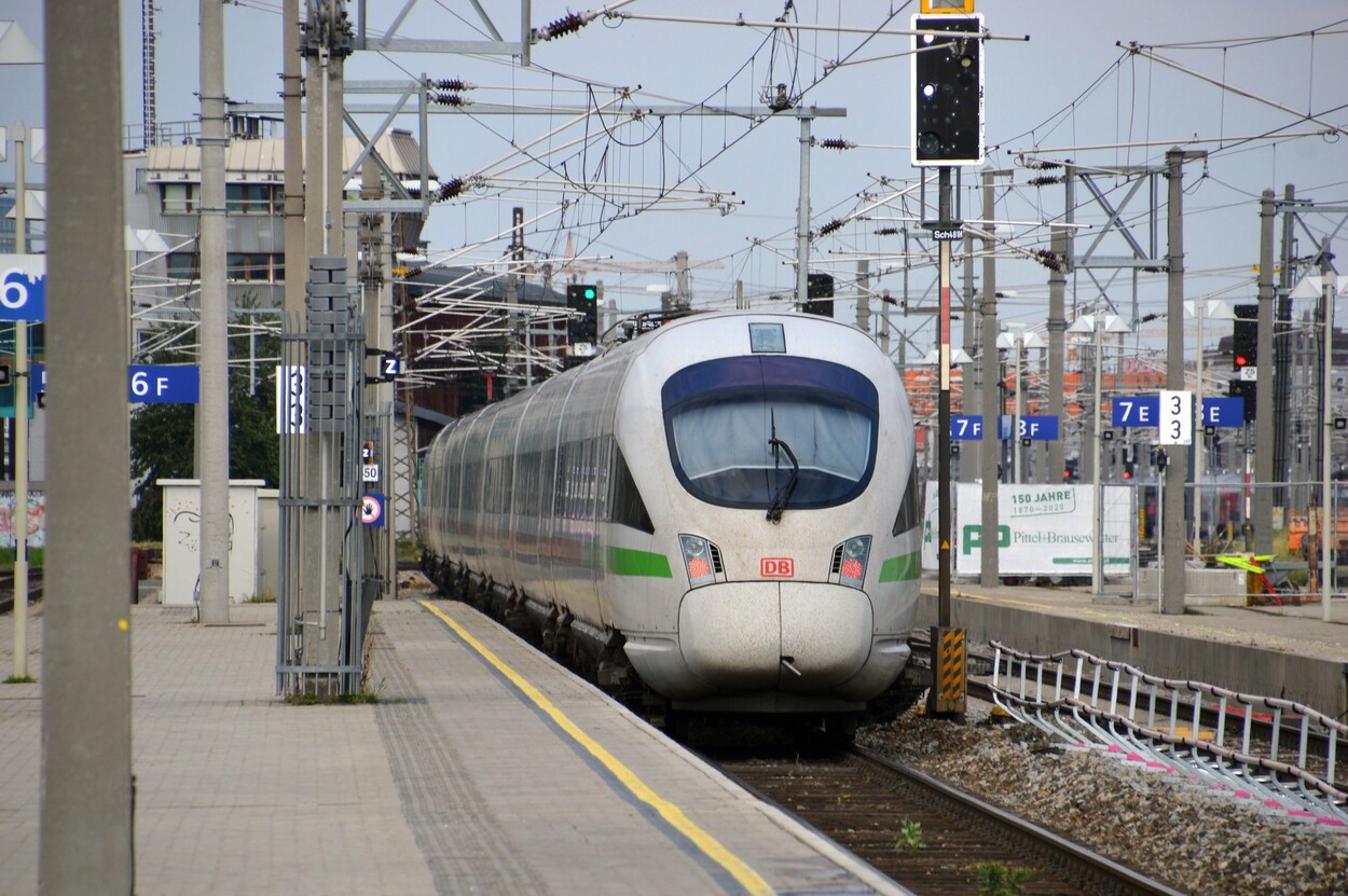 ICE der Deutschen Bahn in Wien Meidling