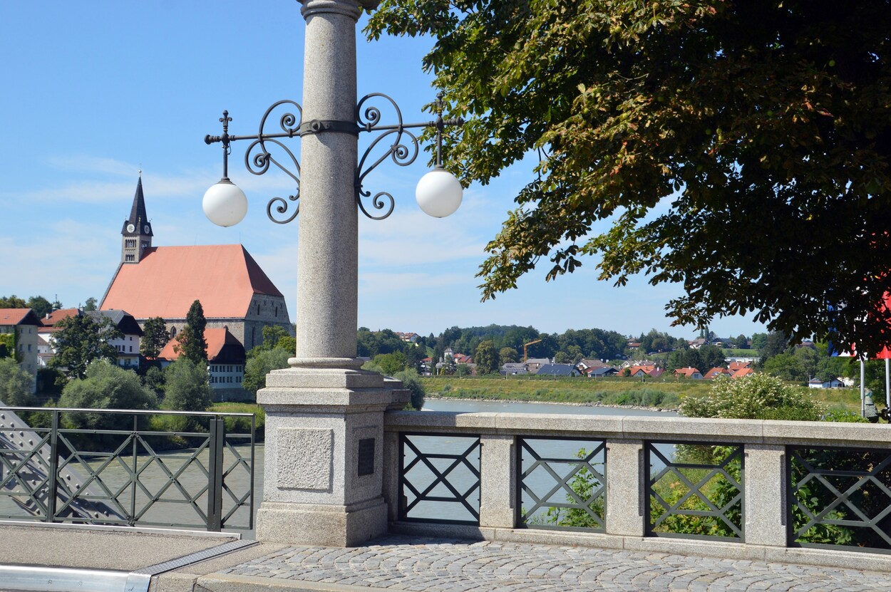 Brücke Oberndorf Laufen