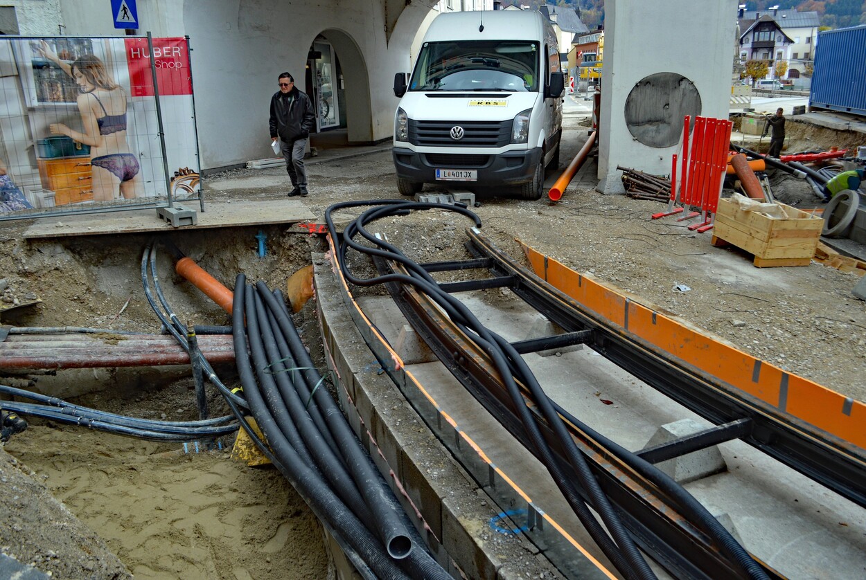 Bau der Traunseetram in Gmunden