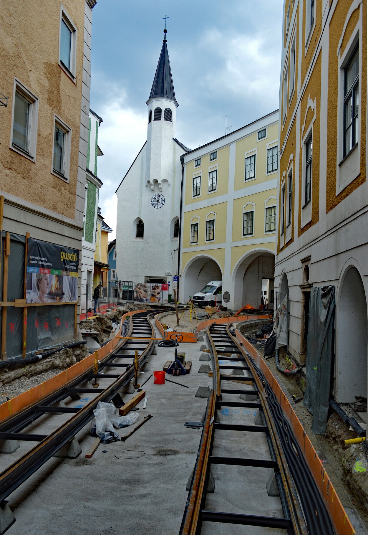 Bau der Traunseetram in Gmunden