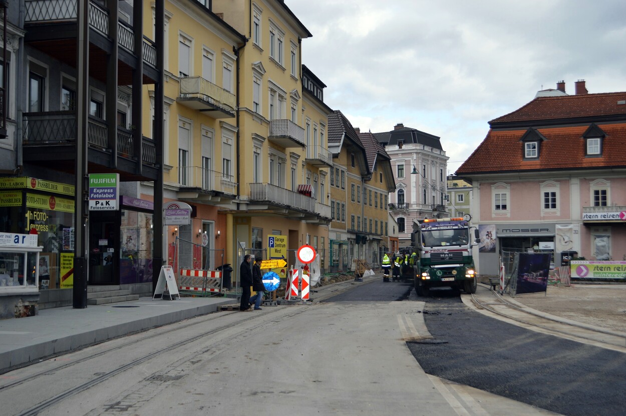 Bau der Traunseetram in Gmunden