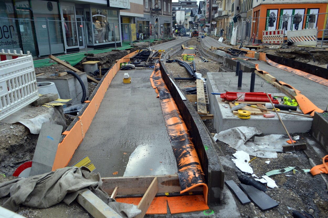 Bau der Traunseetram in Gmunden