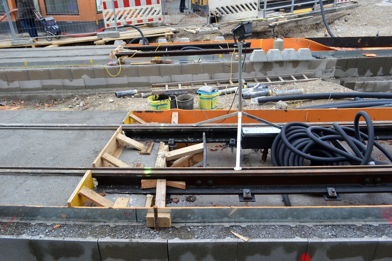 Bau der Traunseetram in Gmunden