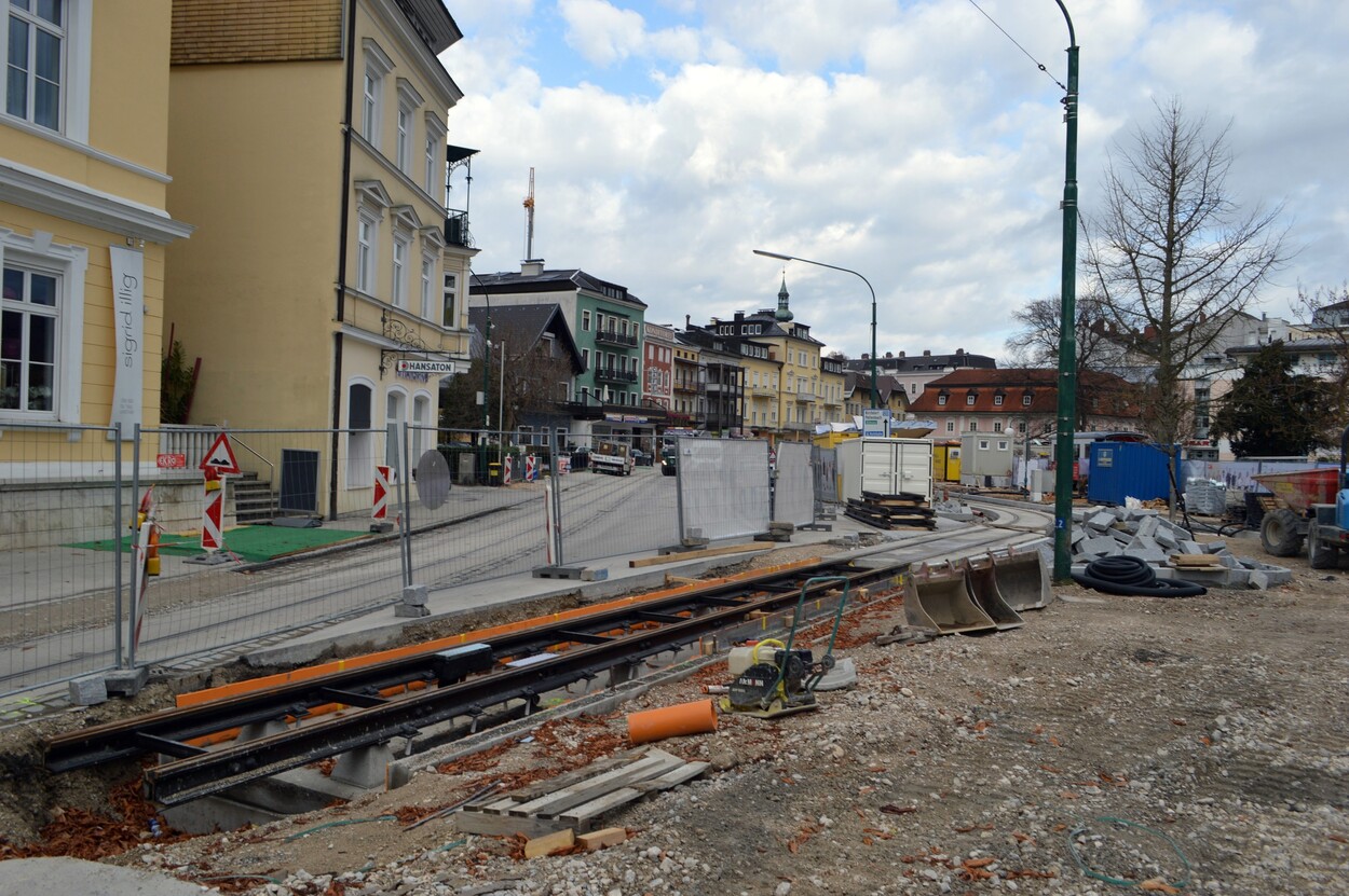 Bau der Traunseetram in Gmunden