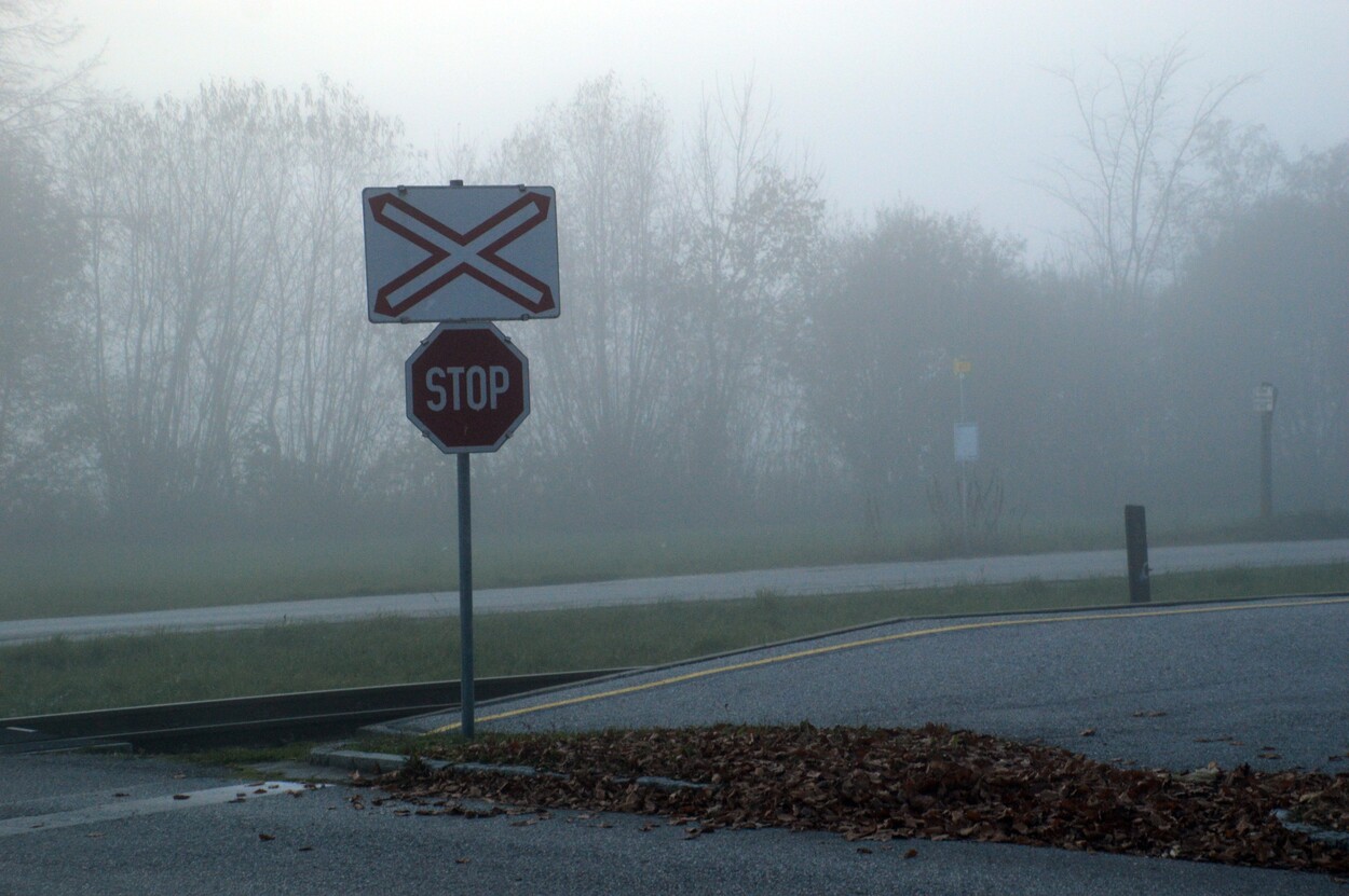 Die Eisenbahnkreuzung in Teichstätt