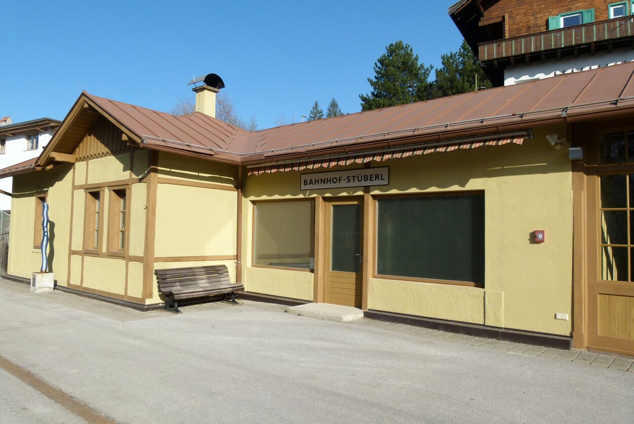 Innsbrucker Mittelgebirgsbahn - Straßenbahn Linie 6